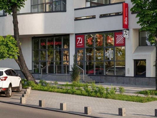 Отель Ibis Kyiv Beresteiska