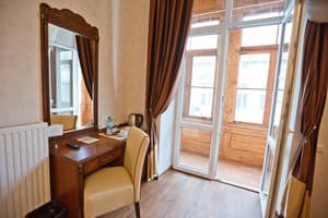 Мини-отель Inn Lviv. Полулюкс двухместный  13