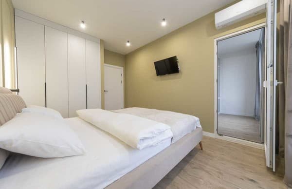 ЖК Seven, Днепровская Набережная 2