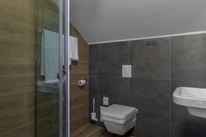 Бутик-отель KONTRAKT Boutique Hotel. Апартаменты 4-местный  18