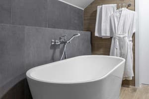 Бутик-отель KONTRAKT Boutique Hotel. Апартаменты 4-местный  13