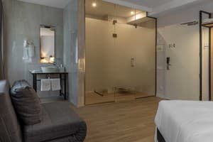 Бутик-отель KONTRAKT Boutique Hotel. Делюкс двухместный  10