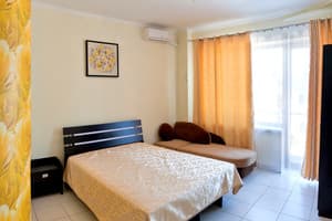 Отель Калифорния. Люкс  без вида на море 4