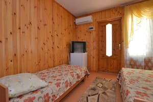 База отдыха Карпаты. Стандарт трехместный комфорт 1