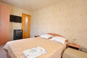 База отдыха Карпаты. Стандарт трехместный комфорт с видом на море 1