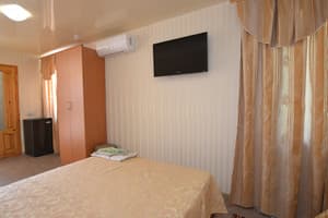 База отдыха Карпаты. Стандарт трехместный комфорт с видом на море 2