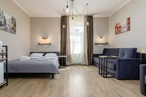 Отель Кайзер во Львове. Полулюкс 5-местный с кроватью размера king-size и миникухней 8