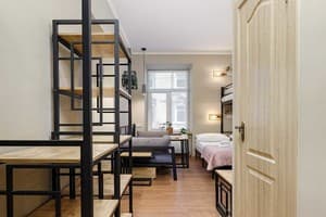 Отель Кайзер во Львове. Семейный 4-местный с мини кухней 7