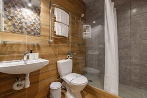 Отель Кайзер во Львове. Семейный 4-местный с мини кухней Мансарда 13