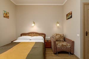 Отель Кайзер во Львове. Стандарт трехместный  4