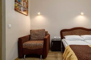 Отель Кайзер во Львове. Стандарт трехместный  14