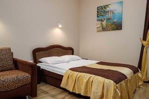 Отель Кайзер во Львове. Стандарт трехместный  15