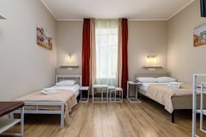 Отель Кайзер во Львове. Стандарт трехместный Лофт 1