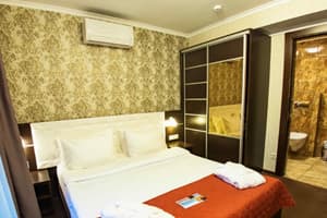 Отель Киев 365. Стандарт двухместный с балконом 1