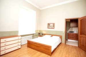 Квартира Kiev Accommodation Hotel Service. Стандарт 6-местный  1