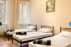 Хостел Koleso. Место в мужском 5-местном номере  3