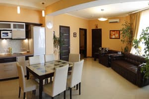 Гостинично-ресторанный комплекс Коляда. Коттедж 8-местный  4