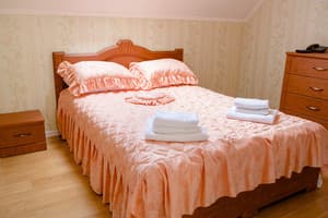 Гостинично-ресторанный комплекс Коляда. Люкс 6-местный  7