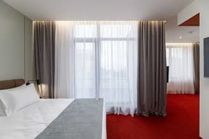 Отель LEV Lifestyle Hotel - Maestro. Люкс двухместный с балконом 4