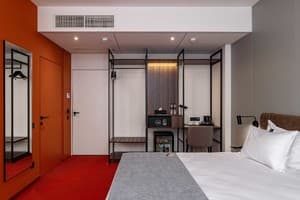 Отель LEV Lifestyle Hotel - Maestro. Полулюкс 4-местный  5