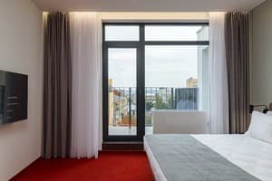 Отель LEV Lifestyle Hotel - Maestro. Улучшенный двухместный с балконом 1