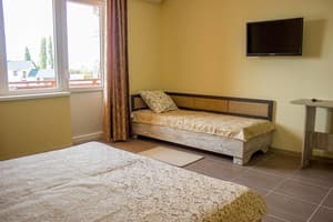 Отель Лазурный берег. Стандарт трехместный корпус №2 4