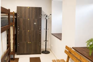 Хостел Le Rêve city hostel. Місце у чоловічому 16-місному номері  10