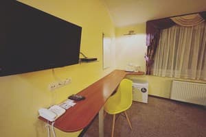 Отель Леотель. Улучшенный трехместный  6