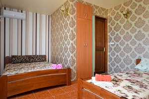 Мини-отель Лиманская, 367а. Трехместный стандарт 1