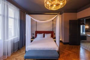 Бутик-отель Lion's Castle. Люкс двухместный Замок 2