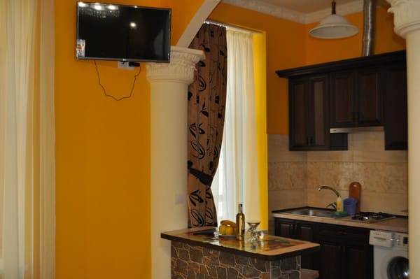 Lux по ул.Богомольца,11а 2