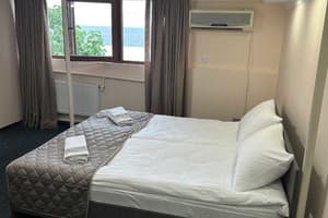 Гостинично-ресторанный комплекс MEDEA. Улучшенный трехместный  6