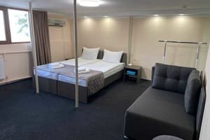 Гостинично-ресторанный комплекс MEDEA. Улучшенный трехместный  7