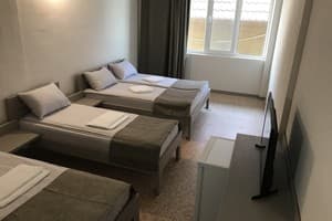 Отель Мальта. Стандарт 4-местный Люкс 3 этаж 1