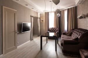 Отель Mandarin clubhouse Kharkiv. Люкс трехместный  Luxe family apartments  1