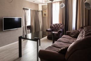 Отель Mandarin clubhouse Kharkiv. Люкс трехместный  Luxe family apartments  2