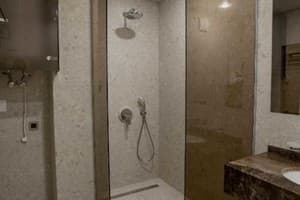 Отель Marine Residence. Делюкс двухместный с видом на сад 15