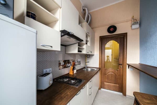 Modern 2BR Apartment in Central Lviv 2