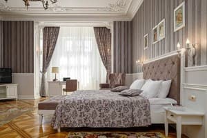 Отель Modern Art-hotel. Люкс 4-местный  9