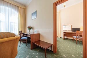 Отель Морской. Люкс двухместный +2 6