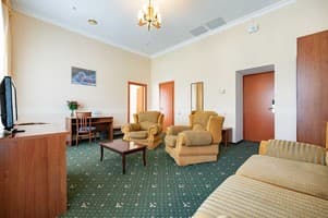 Отель Морской. Люкс двухместный +2 7