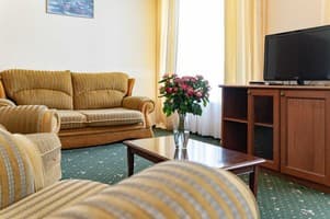 Отель Морской. Люкс двухместный +2 10