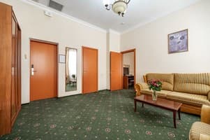 Отель Морской. Люкс двухместный с балконом (+2) 7