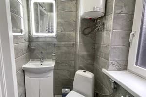 Апарт-отель На Набережной. Апартаменты двухместный №1 первый этаж 8