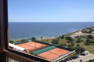 На берегу моря 5