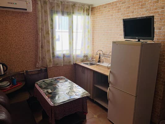 На вулиці Приморській, 87 9