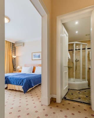 Национальный 8