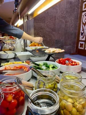 Национальный 28