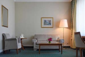 Отель Национальный. Полулюкс двухместный (2+1) 5