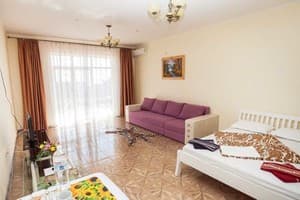 База отдыха Натали. Классик 4-местный Family Luxe однокомнатный 3